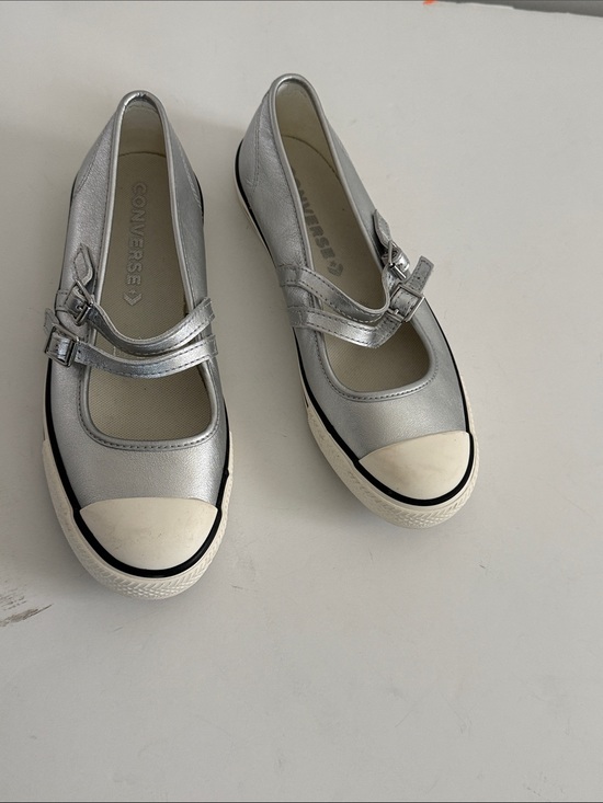 Converse Shoes - Converse White Cream Leather Women's Sneakers Size US 8. New  Never worn